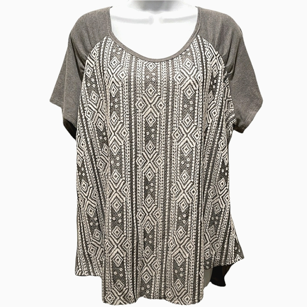 Maurices size 2 short sleeve contrast style short sleeve top